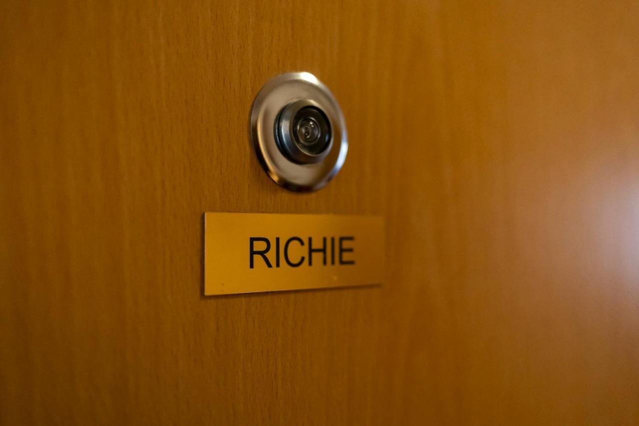 Richie Near Aquapark * Prague